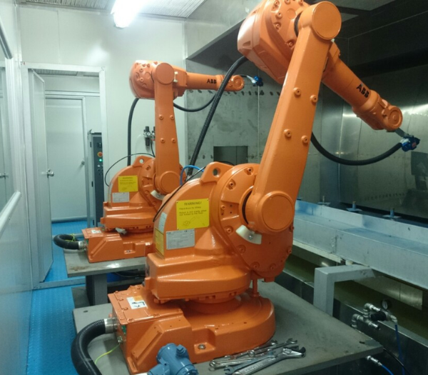 Robot Phun Sơn Công Nghiệp: Giải Pháp Tăng Độ Chính Xác Và Tiết Kiệm Chi Phí